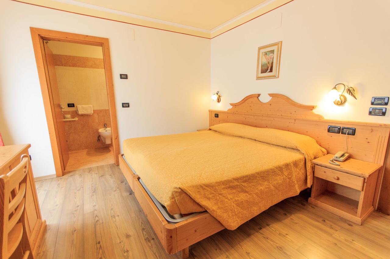 Hotel Majorka Andalo Eksteriør billede